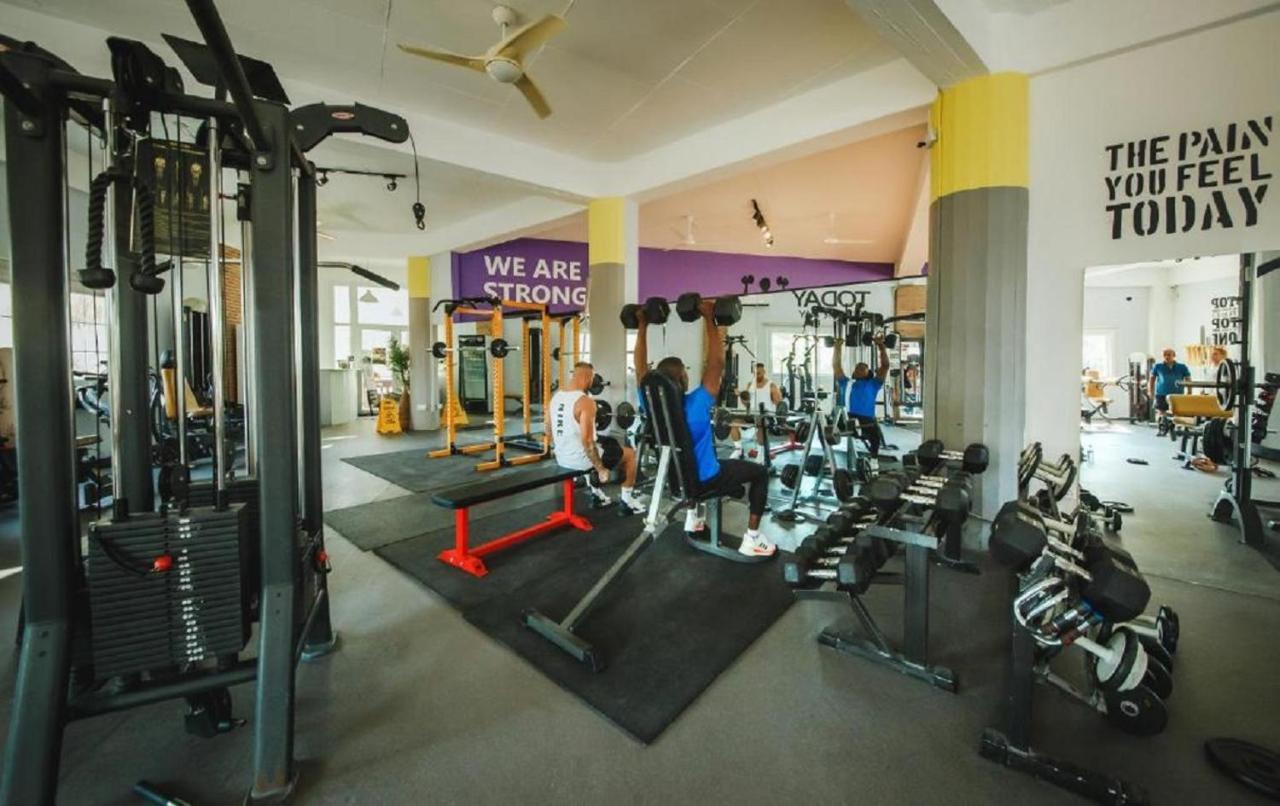 Tiberius Pool Apartments In Caesar Resort & Spa Trikomo Екстериор снимка